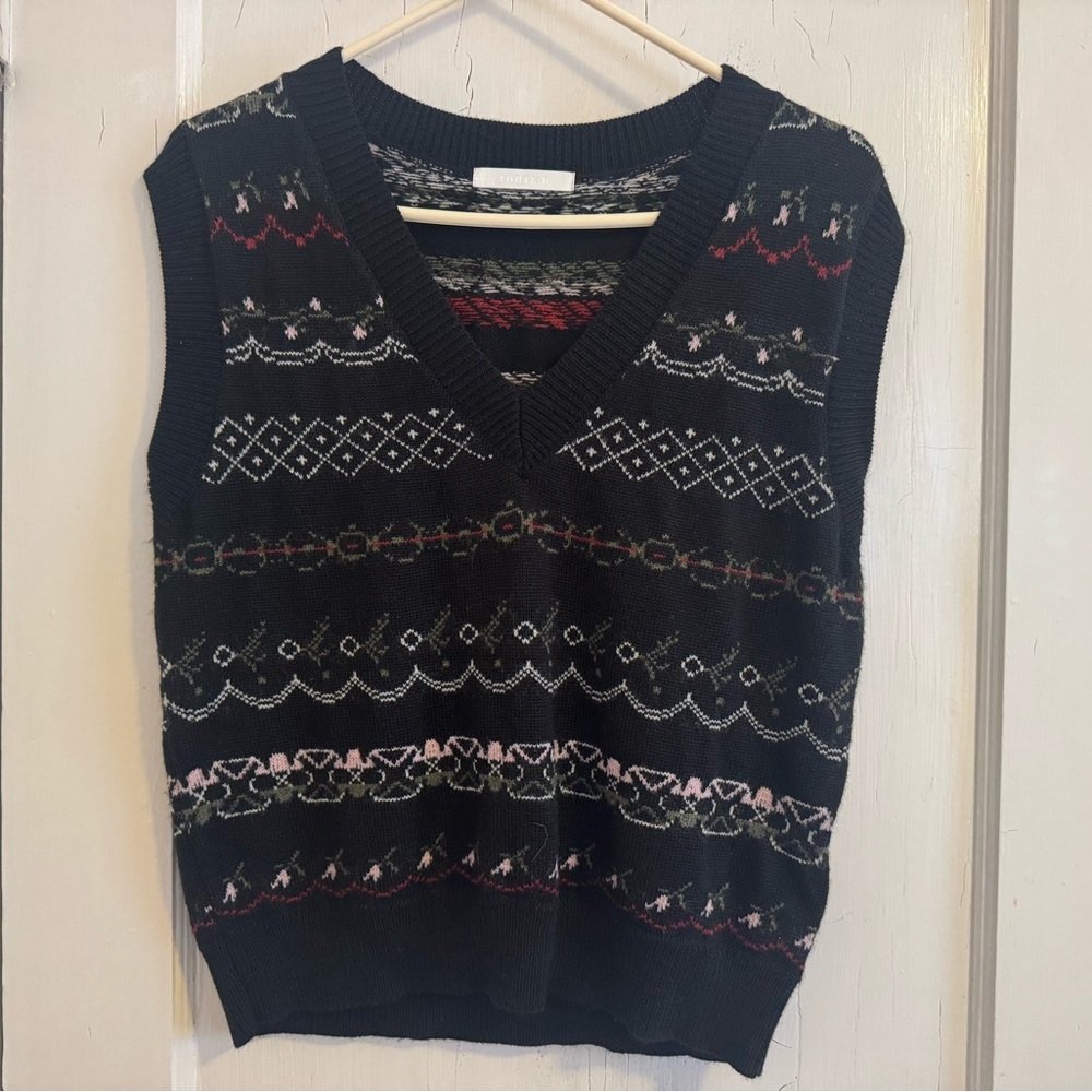 Women's Black Patterned Sweater Vest